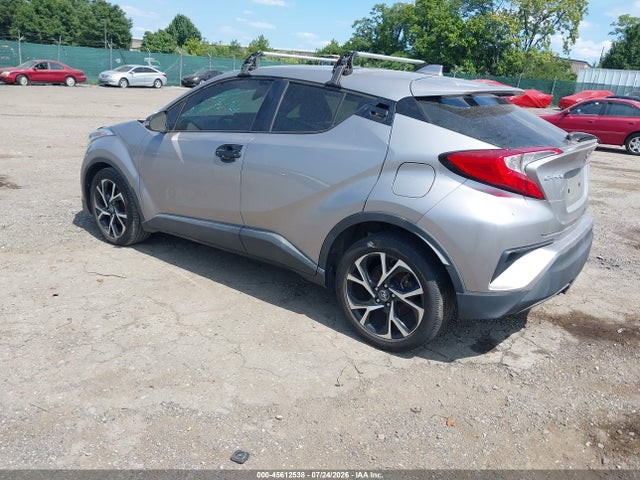 Toyota C-HR XLE 2019 NMTKHMBX5KR085080 Image 3