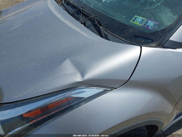 Toyota C-HR XLE 2019 NMTKHMBX5KR085080 Image 6