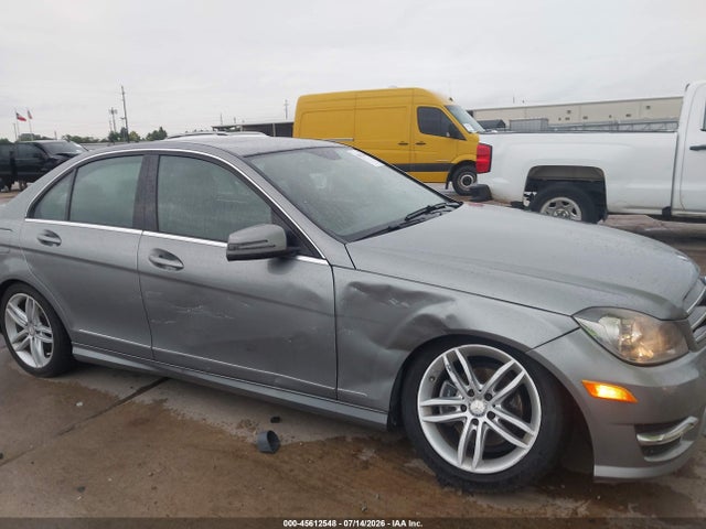 45612548 :رقم المزاد ، WDDGF4HB9EA957678 vin ، 2014 Mercedes-benz C 250 Sport مزاد بيع