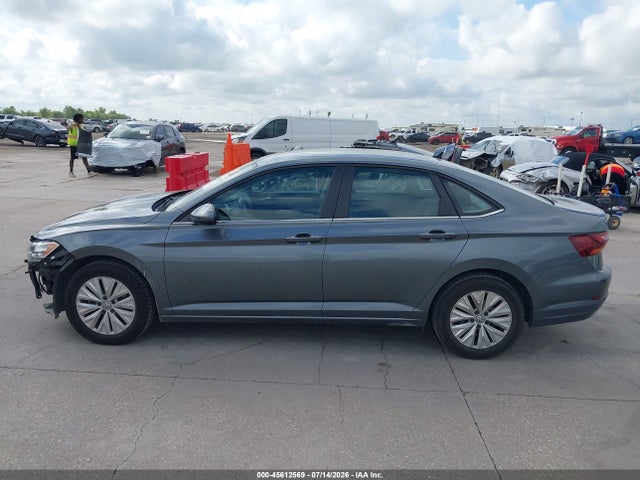 2019 Volkswagen Jetta 1.4t R-line/1.4t S/1.4t Se მანქანა იყიდება აუქციონზე, vin: 3VWCB7BU6KM170232, აუქციონის ნომერი: 45612569