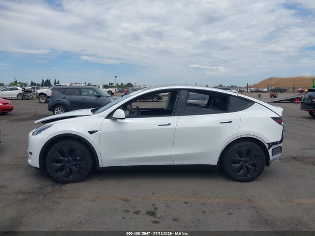 Aukcja sprzedaży 2024 Tesla Model Y Long Range Single Motor Rear-wheel Drive/rwd, vin: 7SAYGDED3RF117932, numer aukcji: 45612647