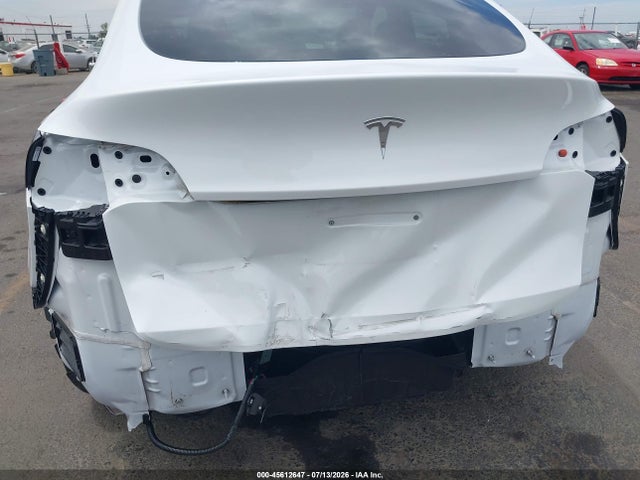 Aukcja sprzedaży 2024 Tesla Model Y Long Range Single Motor Rear-wheel Drive/rwd, vin: 7SAYGDED3RF117932, numer aukcji: 45612647