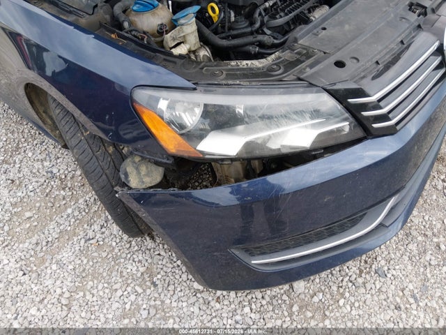 2014 Volkswagen Passat 1.8t Se მანქანა იყიდება აუქციონზე, vin: 1VWBS7A38EC084348, აუქციონის ნომერი: 45612731