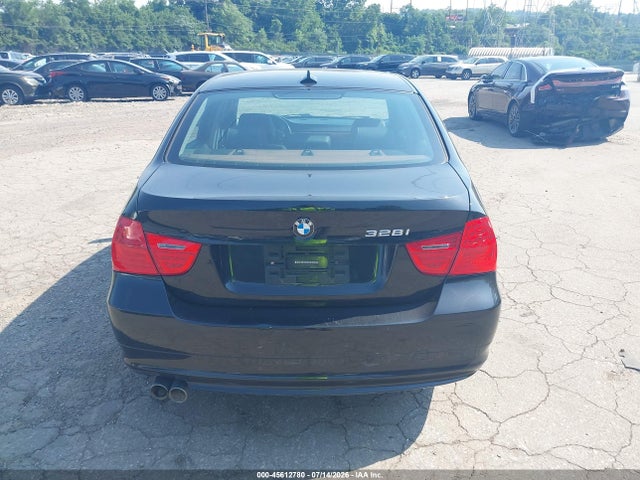 45612780 :رقم المزاد ، WBAPK7C59BA971310 vin ، 2011 Bmw 328i Xdrive مزاد بيع
