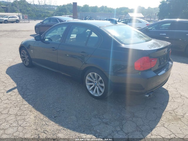 45612780 :رقم المزاد ، WBAPK7C59BA971310 vin ، 2011 Bmw 328i Xdrive مزاد بيع