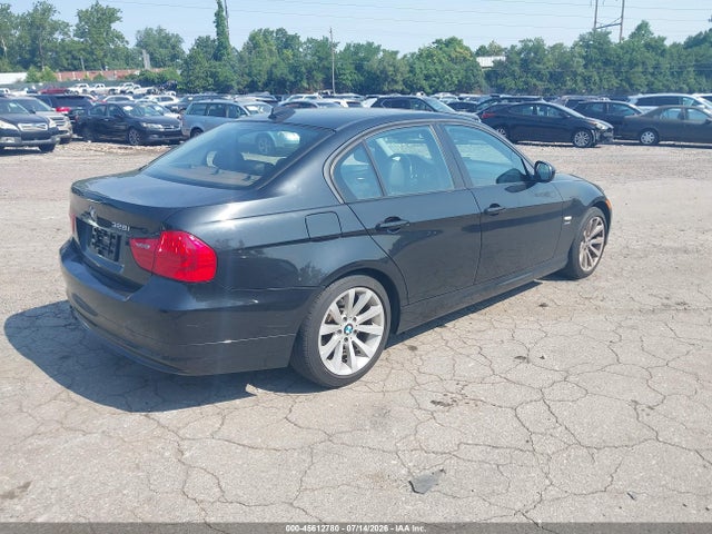 45612780 :رقم المزاد ، WBAPK7C59BA971310 vin ، 2011 Bmw 328i Xdrive مزاد بيع