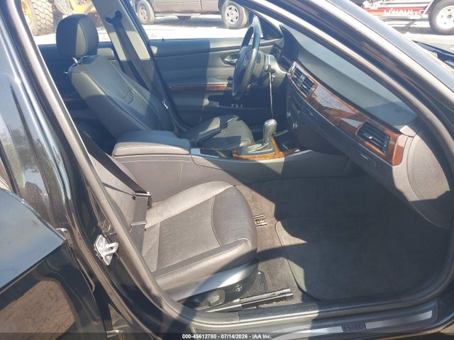 45612780 :رقم المزاد ، WBAPK7C59BA971310 vin ، 2011 Bmw 328i Xdrive مزاد بيع