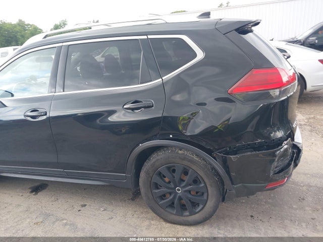 JN8AT2MV0HW273921 Nissan ROGUE SV