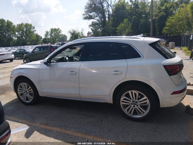 45612855 :رقم المزاد ، WA1BNAFYXJ2022505 vin ، 2018 Audi Q5 2.0t Premium/2.0t Tech Premium مزاد بيع