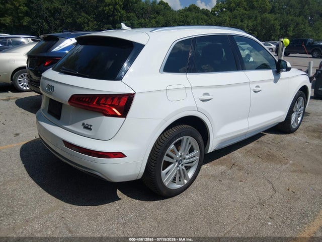 45612855 :رقم المزاد ، WA1BNAFYXJ2022505 vin ، 2018 Audi Q5 2.0t Premium/2.0t Tech Premium مزاد بيع