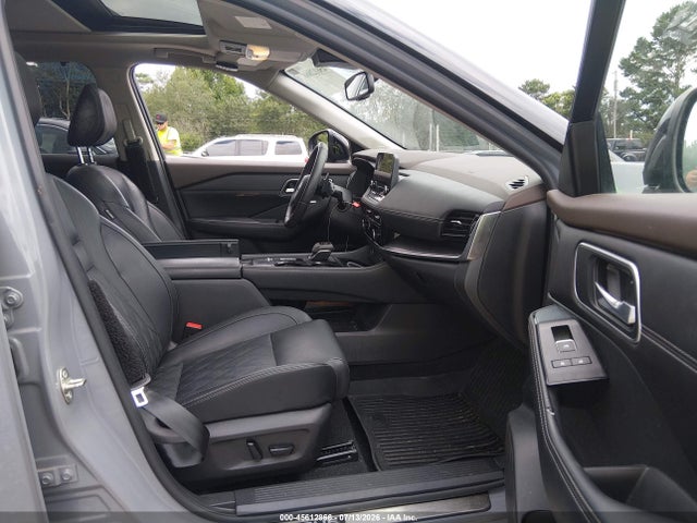 JN8AT3DC1MW104988 Nissan Rogue Platinum Fwd