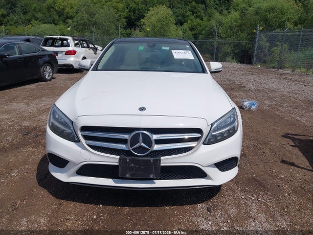 45612878 :رقم المزاد ، W1KWF8EB5MR626202 vin ، 2021 Mercedes-benz C 300 4matic مزاد بيع