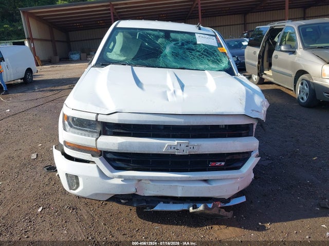 Продаж на аукціоні авто 2017 Chevrolet Silverado 1500 Lt, vin: 3GCUKREC4HG381815, номер лоту: 45612924