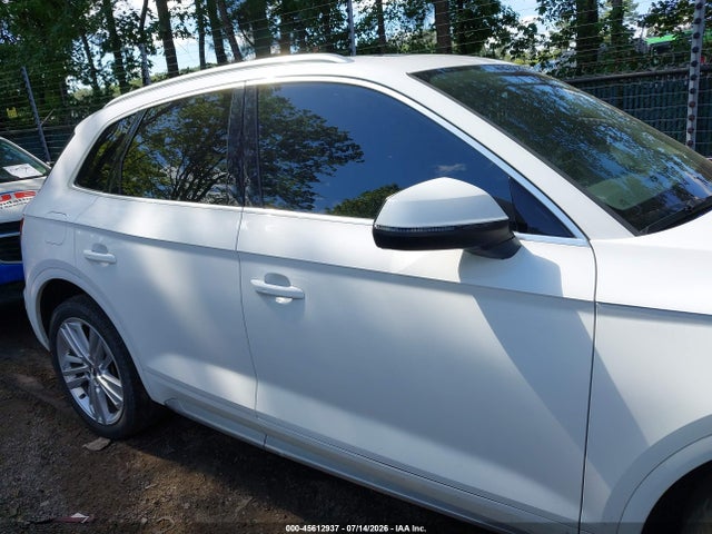 Продаж на аукціоні авто 2018 Audi Q5 2.0t Premium/2.0t Tech Premium, vin: WA1BNAFY1J2248321, номер лоту: 45612937