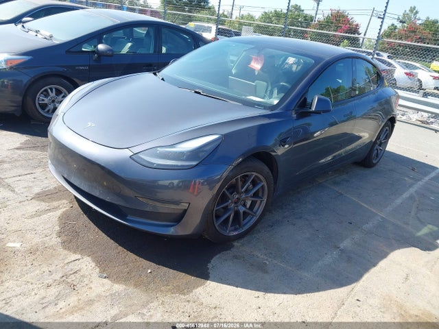 Tesla Model 3 Long Range Dual Motor All-wheel Drive 2021 5YJ3E1EB5MF049314 Image 2