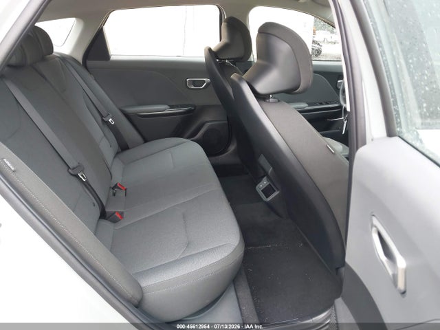 45612954 :رقم المزاد ، 3KPFT4DE8TE350678 vin ، 2026 Kia K4 Lxs مزاد بيع
