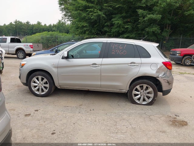 45612960 :رقم المزاد ، 4A4AR3AU5FE053021 vin ، 2015 Mitsubishi Outlander Sport Es مزاد بيع