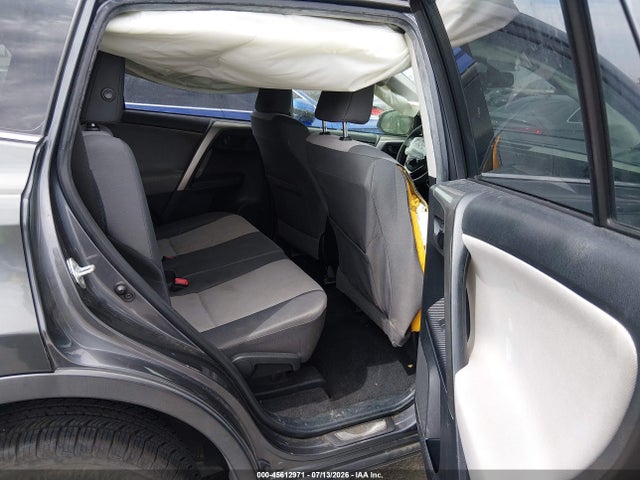 Toyota RAV4 LE 2015 JTMZFREV2FD052228 Image 8