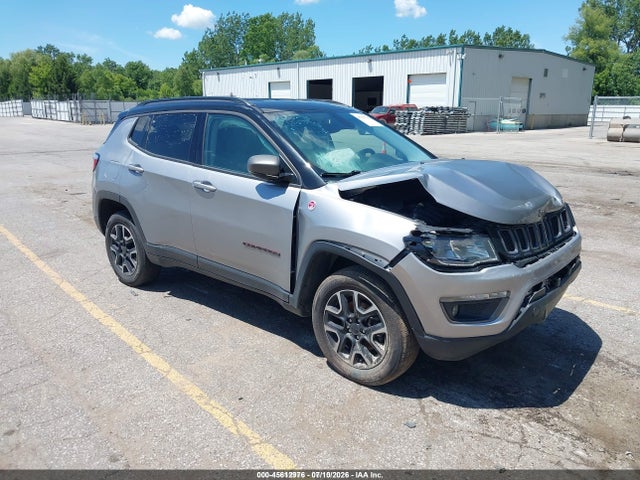 45612976 :رقم المزاد ، 3C4NJDDB1KT645249 vin ، 2019 Jeep Compass Trailhawk 4x4 مزاد بيع