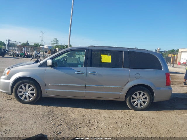 Продажа на аукционе авто 2016 Chrysler Town & Country Touring, vin: 2C4RC1BG6GR305355, номер лота: 45612999