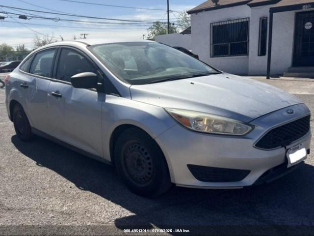 Ford FOCUS S 2017 1FADP3E2XHL276680 Image 1