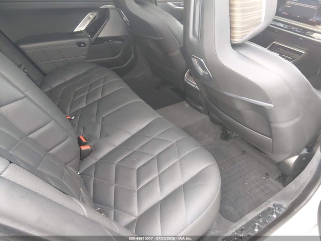 BMW 760i Xdrive 2024 WBA33EJ05RCR72167 Image 8