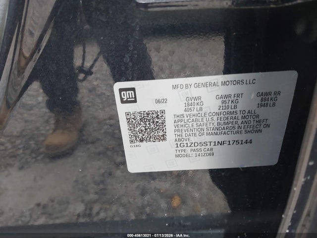 1G1ZD5ST1NF175144 Chevrolet Malibu Fwd Lt