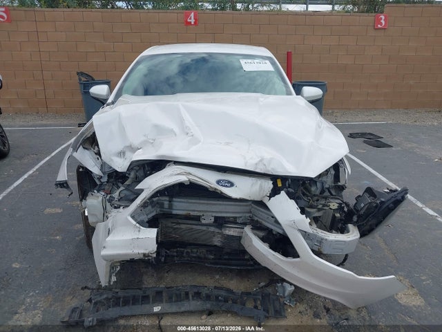 3FA6P0HD4HR343490 Ford FUSION SE