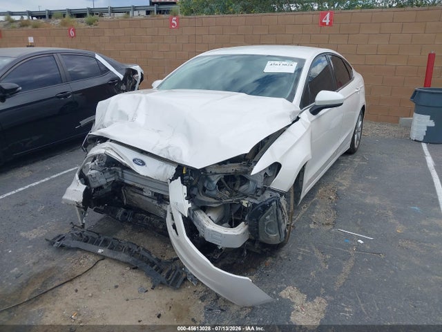 3FA6P0HD4HR343490 Ford FUSION SE