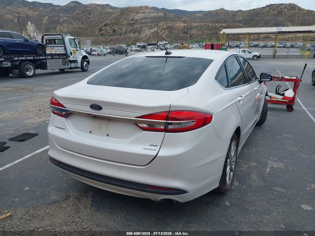 3FA6P0HD4HR343490 Ford FUSION SE