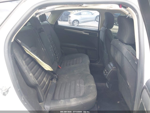 3FA6P0HD4HR343490 Ford FUSION SE