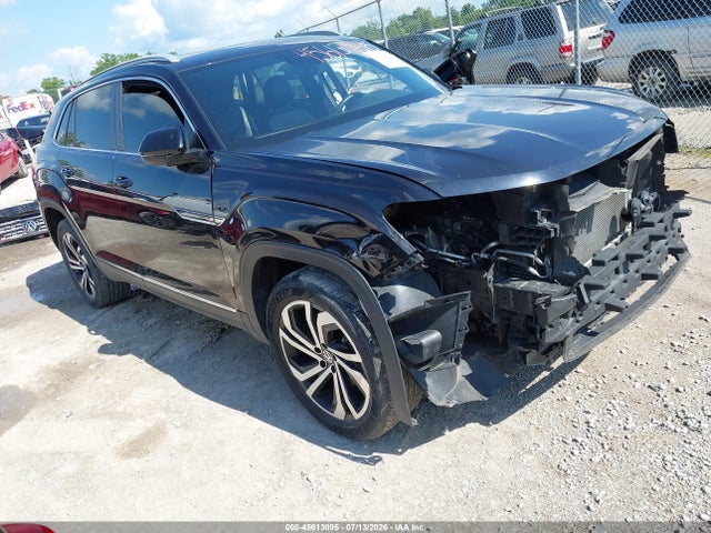 2022 Volkswagen Atlas Cross Sport 3.6l V6 Sel მანქანა იყიდება აუქციონზე, vin: 1V2BE2CA5NC214111, აუქციონის ნომერი: 45613095
