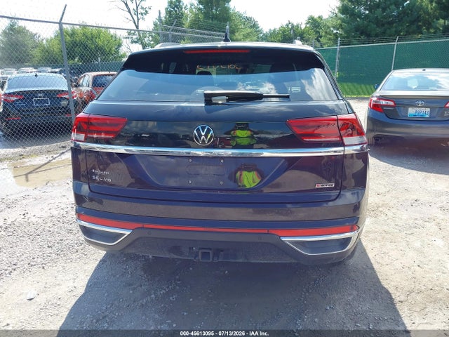 2022 Volkswagen Atlas Cross Sport 3.6l V6 Sel მანქანა იყიდება აუქციონზე, vin: 1V2BE2CA5NC214111, აუქციონის ნომერი: 45613095