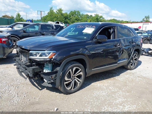 2022 Volkswagen Atlas Cross Sport 3.6l V6 Sel მანქანა იყიდება აუქციონზე, vin: 1V2BE2CA5NC214111, აუქციონის ნომერი: 45613095
