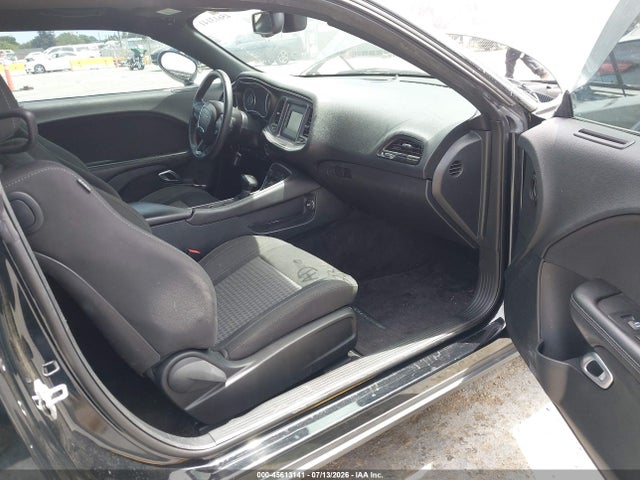 Продажа на аукционе авто 2016 Dodge Challenger Sxt, vin: 2C3CDZAG1GH184358, номер лота: 45613141