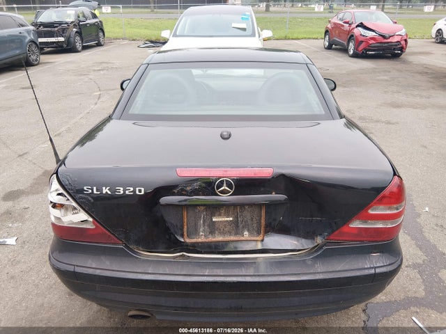 45613186 :رقم المزاد ، WDBKK65F32F247143 vin ، 2002 Mercedes-benz Slk 320 مزاد بيع
