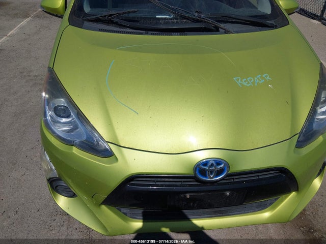 Toyota Prius C Two 2015 JTDKDTB38F1088420 Image 6