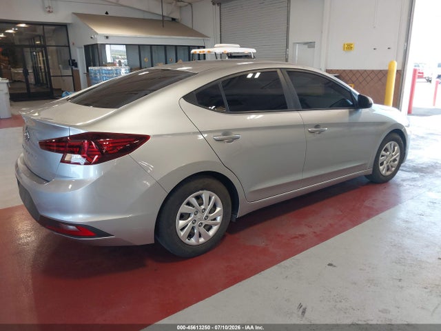 Hyundai ELANTRA SE 2020 5NPD74LF4LH604307 Image 4