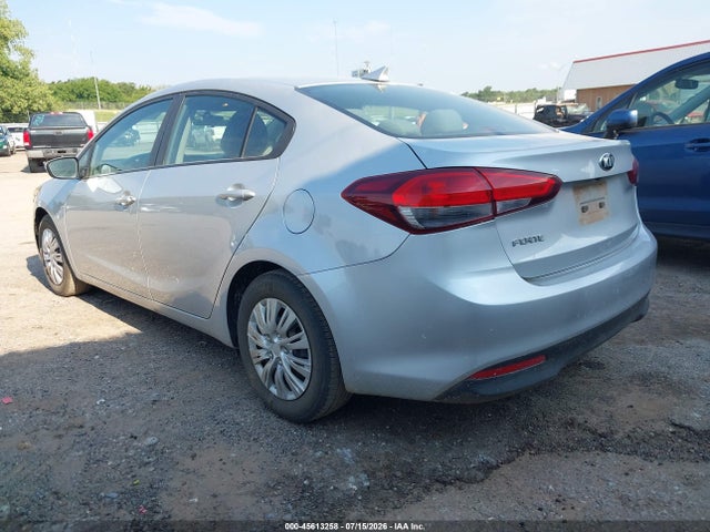 2018 Kia Forte Lx მანქანა იყიდება აუქციონზე, vin: 3KPFL4A72JE248747, აუქციონის ნომერი: 45613258