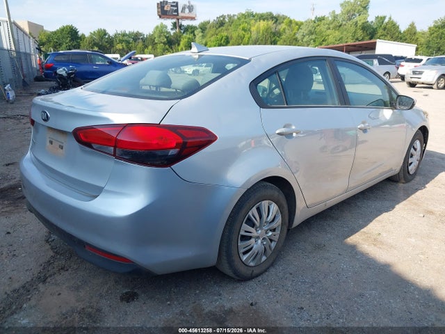 2018 Kia Forte Lx მანქანა იყიდება აუქციონზე, vin: 3KPFL4A72JE248747, აუქციონის ნომერი: 45613258