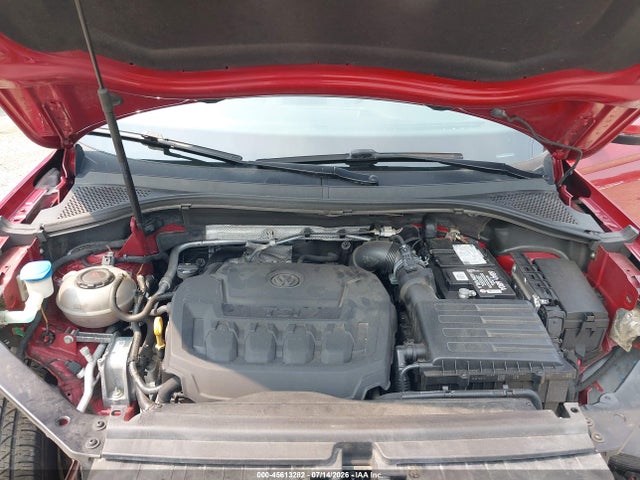 Продажа на аукционе авто 2018 Volkswagen Tiguan 2.0t S, vin: 3VV1B7AX6JM021275, номер лота: 45613282