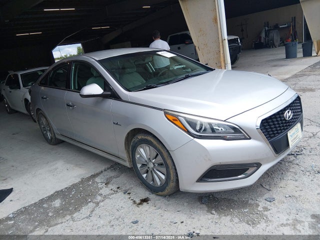 Auction sale of the 2016 Hyundai Sonata Hybrid Se, vin: KMHE24L16GA038750, lot number: 45613351