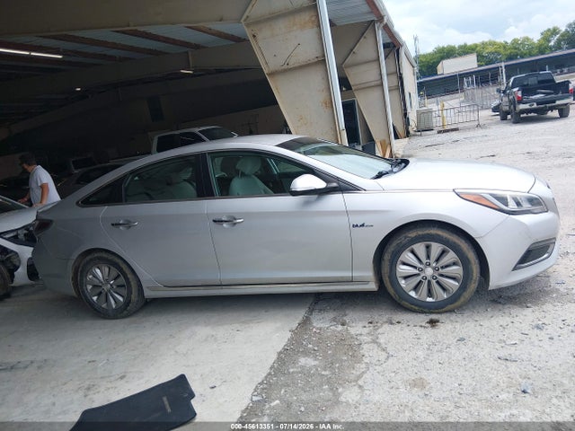 Продаж на аукціоні авто 2016 Hyundai Sonata Hybrid Se, vin: KMHE24L16GA038750, номер лоту: 45613351
