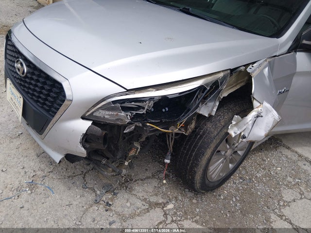 Продаж на аукціоні авто 2016 Hyundai Sonata Hybrid Se, vin: KMHE24L16GA038750, номер лоту: 45613351