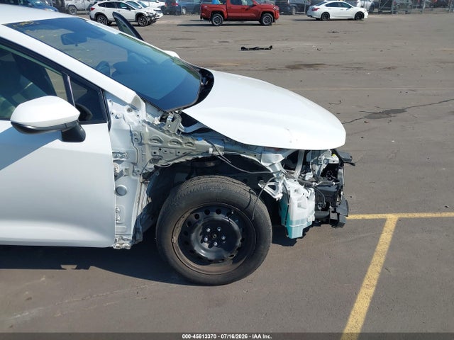 Продажа на аукционе авто 2022 Toyota Corolla Le, vin: 5YFEPMAE8NP319467, номер лота: 45613370