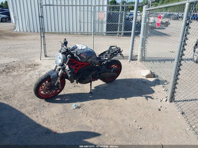 Ducati Monster 821 2017 ZDM1RBTSXHB023406 Image 2