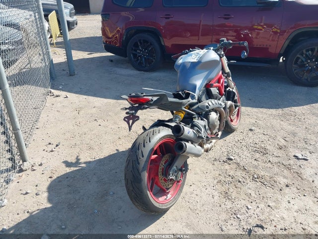 Ducati Monster 821 2017 ZDM1RBTSXHB023406 Image 4