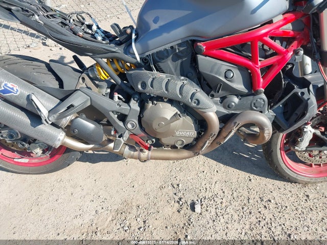 Ducati Monster 821 2017 ZDM1RBTSXHB023406 Image 8
