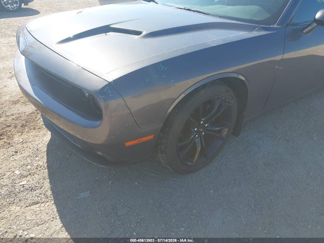 Продажа на аукционе авто 2018 Dodge Challenger Sxt Plus, vin: 2C3CDZAG2JH322237, номер лота: 45613503
