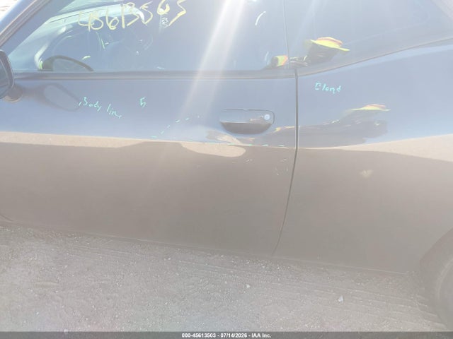 Продажа на аукционе авто 2018 Dodge Challenger Sxt Plus, vin: 2C3CDZAG2JH322237, номер лота: 45613503